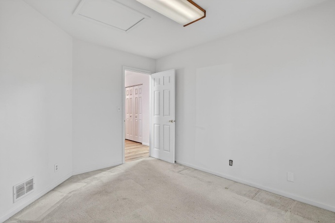 1919 Cloverdale, BELVIDERE, Illinois 61008, 4 Bedrooms Bedrooms, ,2 BathroomsBathrooms,House,For Sale,Cloverdale,202601766