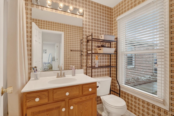 1919 Cloverdale, BELVIDERE, Illinois 61008, 4 Bedrooms Bedrooms, ,2 BathroomsBathrooms,House,For Sale,Cloverdale,202601766