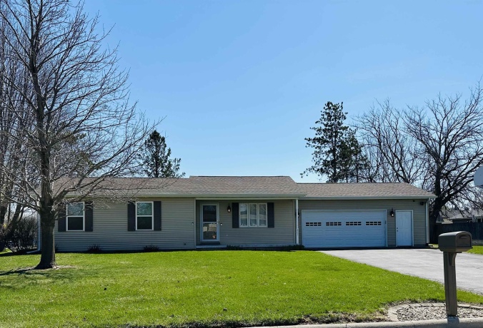 603 Fairview, DURAND, Illinois 61024, 3 Bedrooms Bedrooms, ,1 BathroomBathrooms,House,For Sale,Fairview,202601972