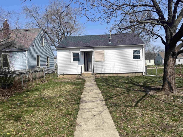 223 Grand, LOVES PARK, Illinois 61111, 2 Bedrooms Bedrooms, ,1 BathroomBathrooms,House,For Sale,Grand,202601973