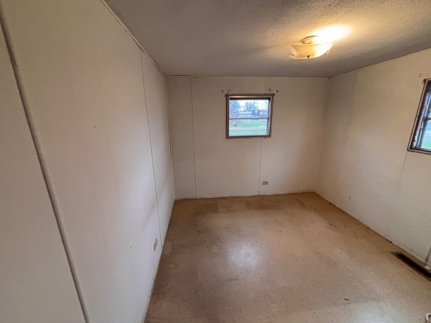 619 Pershing, MACHESNEY PARK, Illinois 61115, 3 Bedrooms Bedrooms, ,1 BathroomBathrooms,House,For Sale,Pershing,202601974