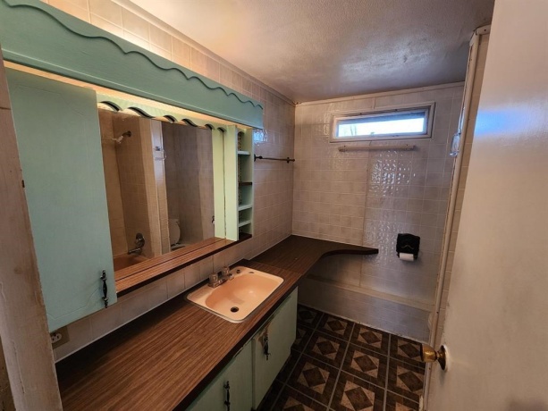 619 Pershing, MACHESNEY PARK, Illinois 61115, 3 Bedrooms Bedrooms, ,1 BathroomBathrooms,House,For Sale,Pershing,202601974