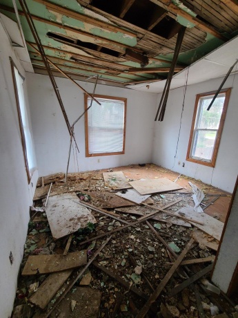 619 woodlawn, ROCKFORD, Illinois 61103, 2 Bedrooms Bedrooms, ,1 BathroomBathrooms,House,For Sale,woodlawn,202601975