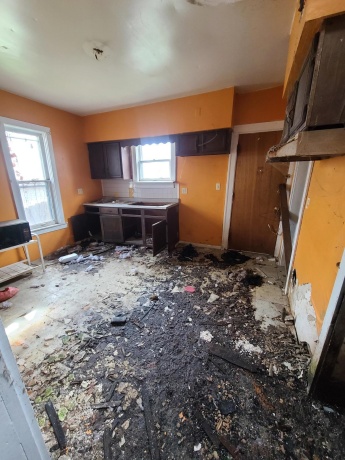 619 woodlawn, ROCKFORD, Illinois 61103, 2 Bedrooms Bedrooms, ,1 BathroomBathrooms,House,For Sale,woodlawn,202601975