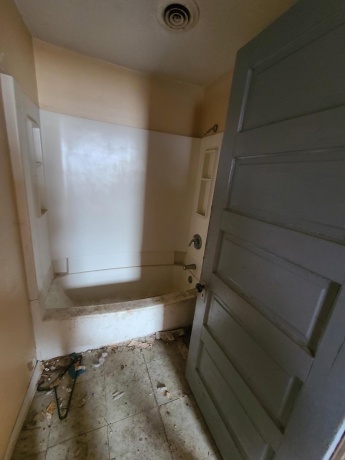 619 woodlawn, ROCKFORD, Illinois 61103, 2 Bedrooms Bedrooms, ,1 BathroomBathrooms,House,For Sale,woodlawn,202601975