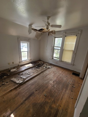 619 woodlawn, ROCKFORD, Illinois 61103, 2 Bedrooms Bedrooms, ,1 BathroomBathrooms,House,For Sale,woodlawn,202601975