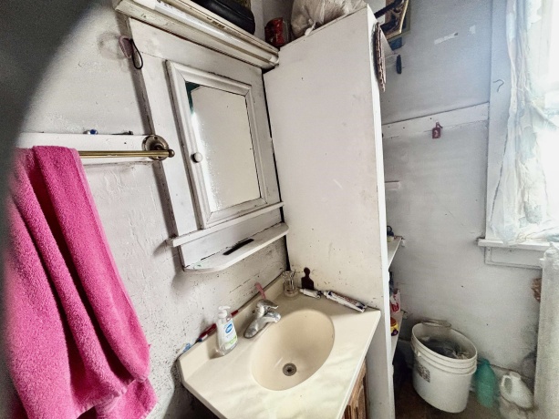 1016 Main, BELVIDERE, Illinois 61008, ,3 - 4 Units,For Sale,Main,202601984
