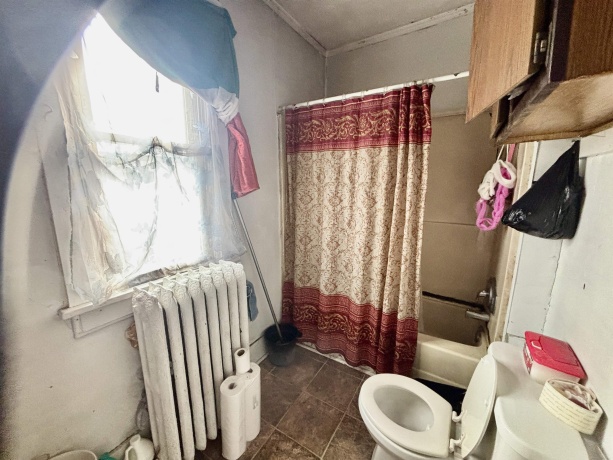 1016 Main, BELVIDERE, Illinois 61008, ,3 - 4 Units,For Sale,Main,202601984