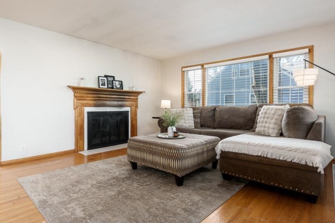 925 Westchester, ROCKFORD, Illinois 61107, 4 Bedrooms Bedrooms, ,1 BathroomBathrooms,House,For Sale,Westchester,202601983