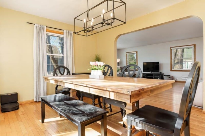 925 Westchester, ROCKFORD, Illinois 61107, 4 Bedrooms Bedrooms, ,1 BathroomBathrooms,House,For Sale,Westchester,202601983