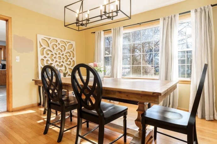 925 Westchester, ROCKFORD, Illinois 61107, 4 Bedrooms Bedrooms, ,1 BathroomBathrooms,House,For Sale,Westchester,202601983