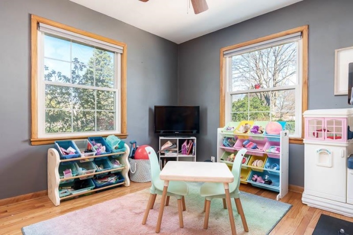 925 Westchester, ROCKFORD, Illinois 61107, 4 Bedrooms Bedrooms, ,1 BathroomBathrooms,House,For Sale,Westchester,202601983