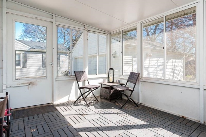 925 Westchester, ROCKFORD, Illinois 61107, 4 Bedrooms Bedrooms, ,1 BathroomBathrooms,House,For Sale,Westchester,202601983