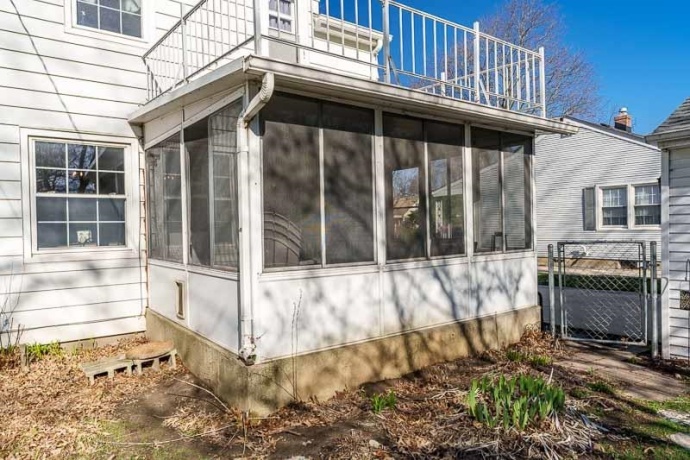 925 Westchester, ROCKFORD, Illinois 61107, 4 Bedrooms Bedrooms, ,1 BathroomBathrooms,House,For Sale,Westchester,202601983