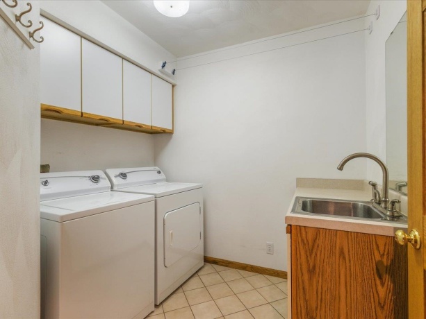 659 Southgate, DAVIS, Illinois 61019, 5 Bedrooms Bedrooms, ,2 BathroomsBathrooms,House,For Sale,Southgate,202601991