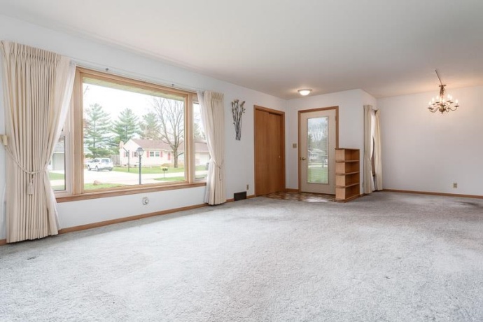 304 Bunn, ROCKTON, Illinois 61072, 3 Bedrooms Bedrooms, ,2 BathroomsBathrooms,House,For Sale,Bunn,202601994