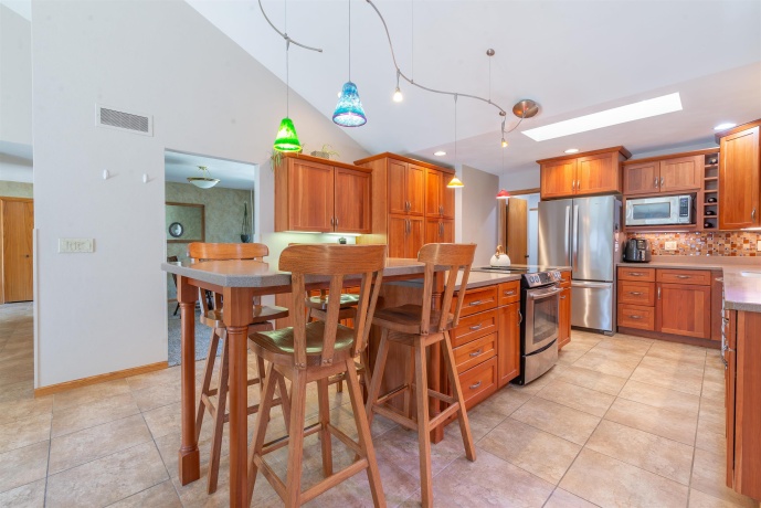 1430 Sylvan, FREEPORT, Illinois 61032, 4 Bedrooms Bedrooms, ,3 BathroomsBathrooms,House,For Sale,Sylvan,202601995