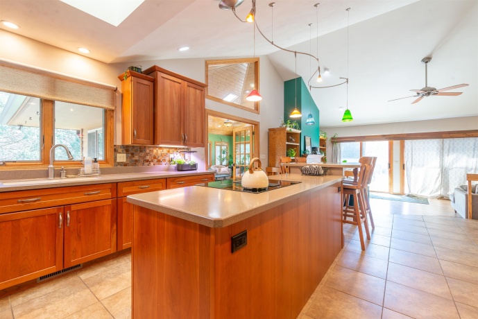 1430 Sylvan, FREEPORT, Illinois 61032, 4 Bedrooms Bedrooms, ,3 BathroomsBathrooms,House,For Sale,Sylvan,202601995