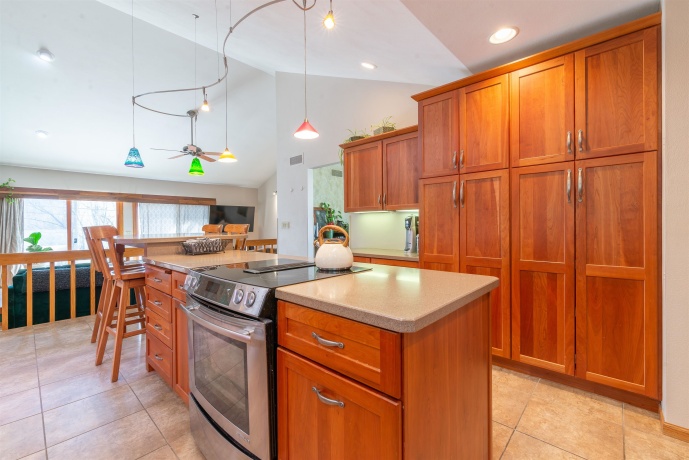 1430 Sylvan, FREEPORT, Illinois 61032, 4 Bedrooms Bedrooms, ,3 BathroomsBathrooms,House,For Sale,Sylvan,202601995