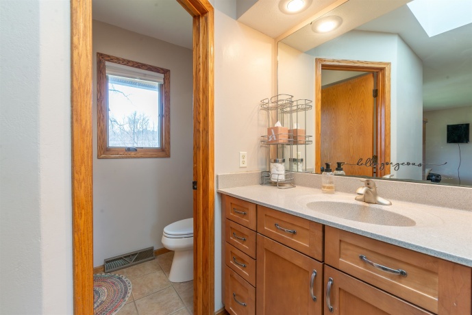 1430 Sylvan, FREEPORT, Illinois 61032, 4 Bedrooms Bedrooms, ,3 BathroomsBathrooms,House,For Sale,Sylvan,202601995