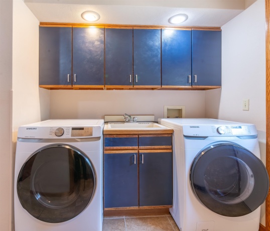 1430 Sylvan, FREEPORT, Illinois 61032, 4 Bedrooms Bedrooms, ,3 BathroomsBathrooms,House,For Sale,Sylvan,202601995