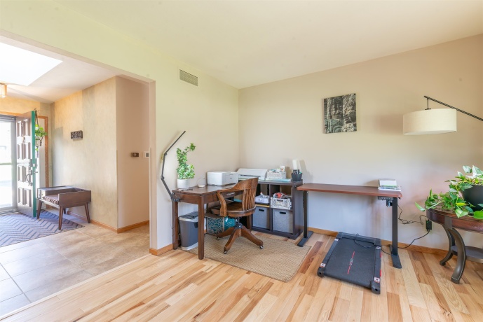 1430 Sylvan, FREEPORT, Illinois 61032, 4 Bedrooms Bedrooms, ,3 BathroomsBathrooms,House,For Sale,Sylvan,202601995