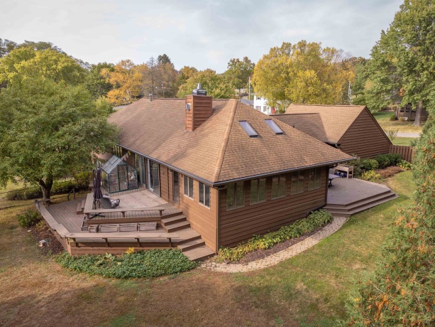 1430 Sylvan, FREEPORT, Illinois 61032, 4 Bedrooms Bedrooms, ,3 BathroomsBathrooms,House,For Sale,Sylvan,202601995