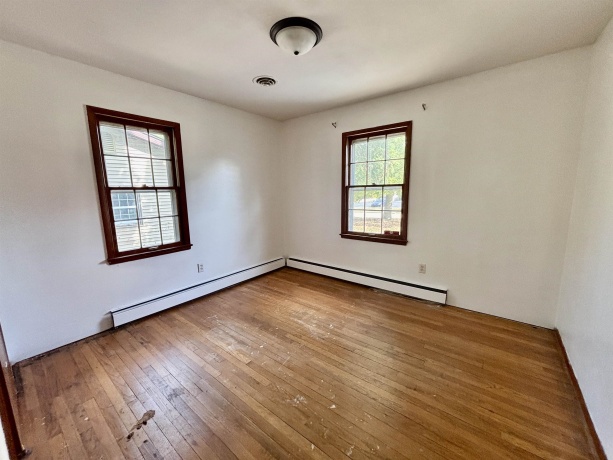 911 KENMORE, ROCKFORD, Illinois 61108, 3 Bedrooms Bedrooms, ,2 BathroomsBathrooms,House,For Sale,KENMORE,202601996