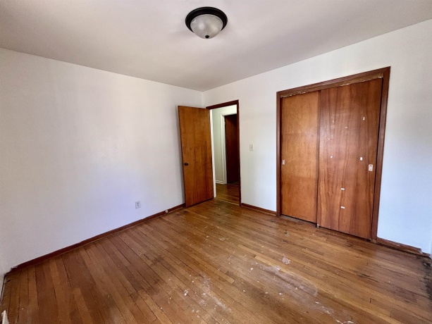 911 KENMORE, ROCKFORD, Illinois 61108, 3 Bedrooms Bedrooms, ,2 BathroomsBathrooms,House,For Sale,KENMORE,202601996