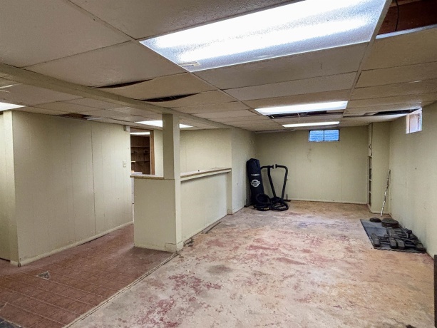 911 KENMORE, ROCKFORD, Illinois 61108, 3 Bedrooms Bedrooms, ,2 BathroomsBathrooms,House,For Sale,KENMORE,202601996