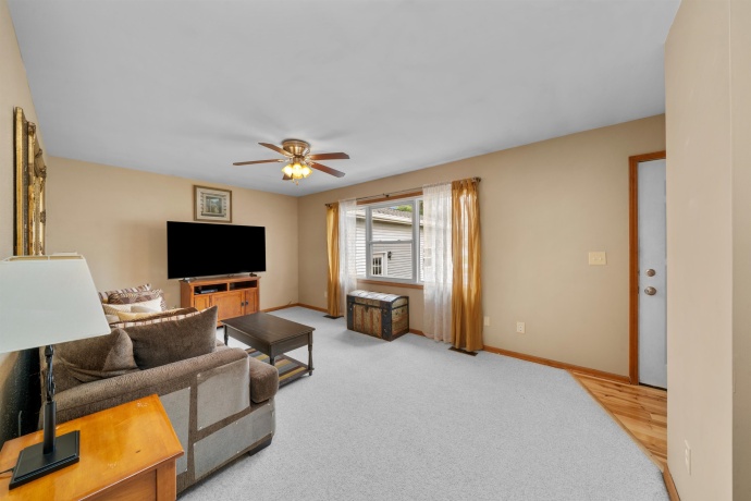 924 Suzy, SANDWICH, Illinois 60548, 4 Bedrooms Bedrooms, ,3 BathroomsBathrooms,House,For Sale,Suzy,202602001