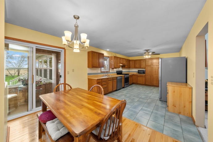 924 Suzy, SANDWICH, Illinois 60548, 4 Bedrooms Bedrooms, ,3 BathroomsBathrooms,House,For Sale,Suzy,202602001