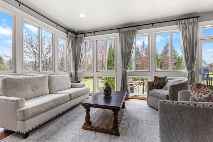 941 TIVOLI, ROCKFORD, Illinois 61107, 5 Bedrooms Bedrooms, ,4 BathroomsBathrooms,House,For Sale,TIVOLI,202602002