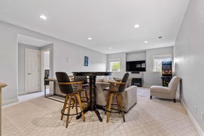 941 TIVOLI, ROCKFORD, Illinois 61107, 5 Bedrooms Bedrooms, ,4 BathroomsBathrooms,House,For Sale,TIVOLI,202602002