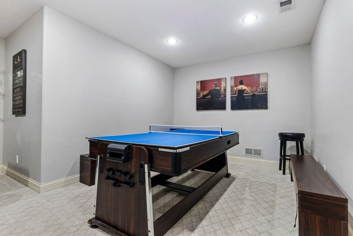 941 TIVOLI, ROCKFORD, Illinois 61107, 5 Bedrooms Bedrooms, ,4 BathroomsBathrooms,House,For Sale,TIVOLI,202602002