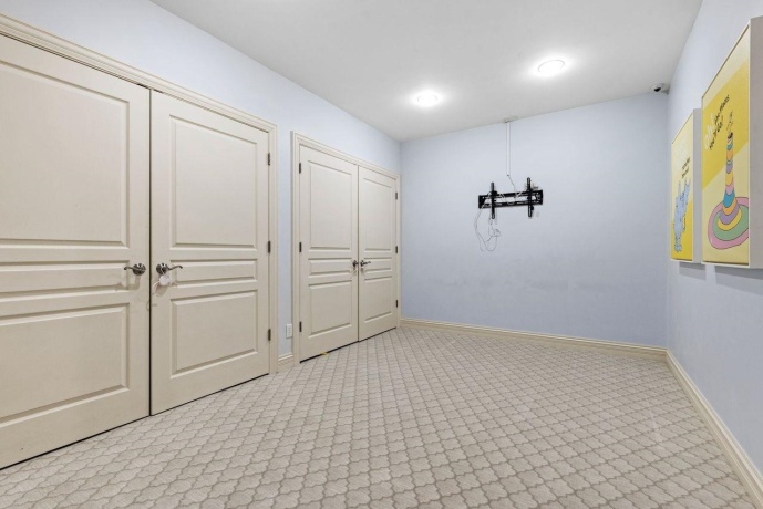 941 TIVOLI, ROCKFORD, Illinois 61107, 5 Bedrooms Bedrooms, ,4 BathroomsBathrooms,House,For Sale,TIVOLI,202602002