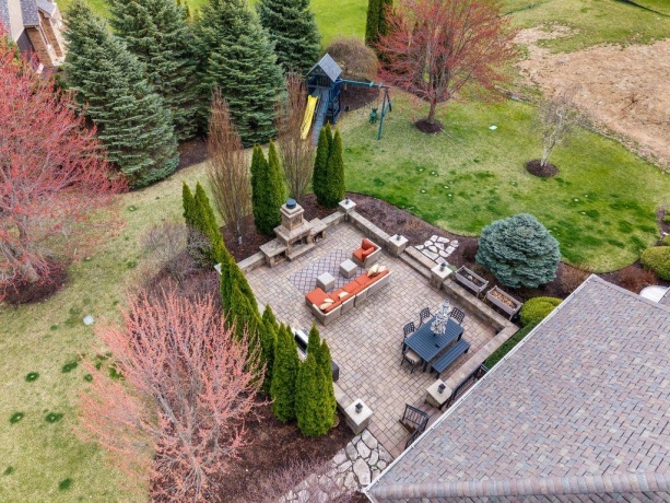 941 TIVOLI, ROCKFORD, Illinois 61107, 5 Bedrooms Bedrooms, ,4 BathroomsBathrooms,House,For Sale,TIVOLI,202602002