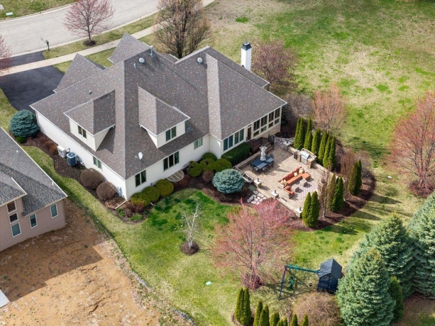 941 TIVOLI, ROCKFORD, Illinois 61107, 5 Bedrooms Bedrooms, ,4 BathroomsBathrooms,House,For Sale,TIVOLI,202602002