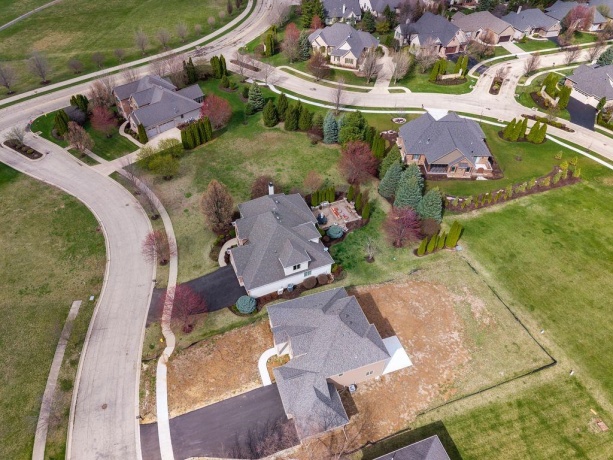 941 TIVOLI, ROCKFORD, Illinois 61107, 5 Bedrooms Bedrooms, ,4 BathroomsBathrooms,House,For Sale,TIVOLI,202602002