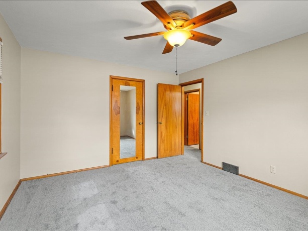 324 Fairview, ROCKFORD, Illinois 61107, 2 Bedrooms Bedrooms, ,1 BathroomBathrooms,House,For Sale,Fairview,202602003