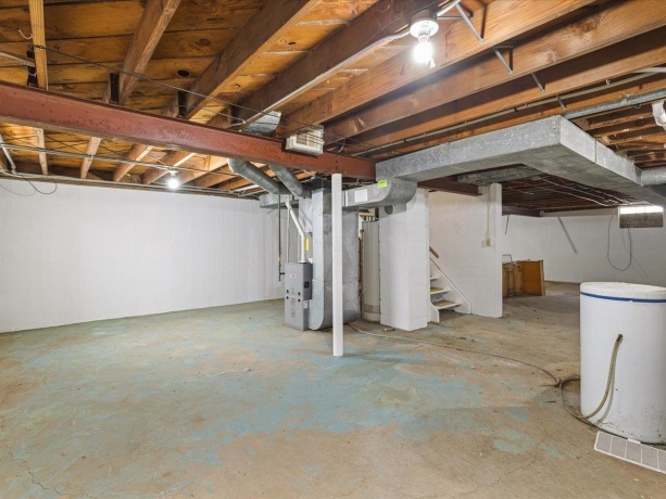 324 Fairview, ROCKFORD, Illinois 61107, 2 Bedrooms Bedrooms, ,1 BathroomBathrooms,House,For Sale,Fairview,202602003