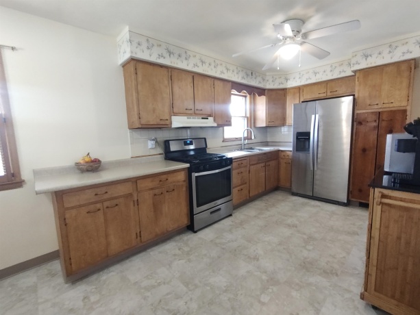 116 Vale, ROCKFORD, Illinois 61107, 3 Bedrooms Bedrooms, ,1 BathroomBathrooms,House,For Sale,Vale,202601666