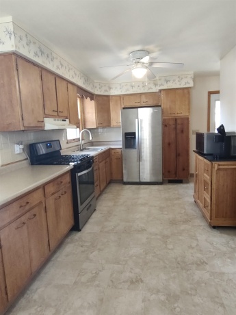 116 Vale, ROCKFORD, Illinois 61107, 3 Bedrooms Bedrooms, ,1 BathroomBathrooms,House,For Sale,Vale,202601666