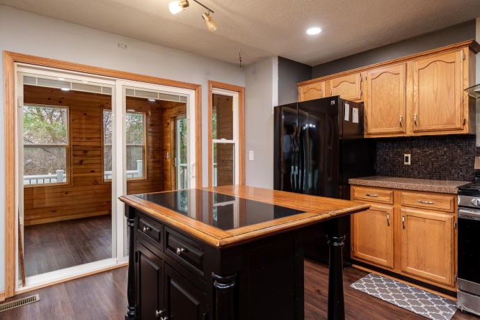 6571 Chartwell, ROCKFORD, Illinois 61107, 4 Bedrooms Bedrooms, ,2 BathroomsBathrooms,House,For Sale,Chartwell,202601846