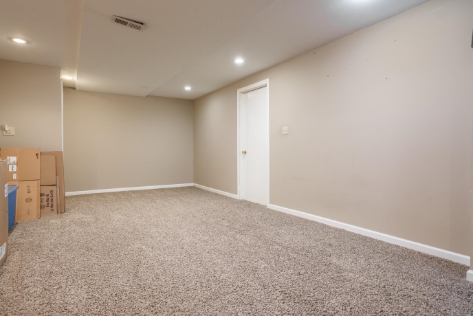 6571 Chartwell, ROCKFORD, Illinois 61107, 4 Bedrooms Bedrooms, ,2 BathroomsBathrooms,House,For Sale,Chartwell,202601846