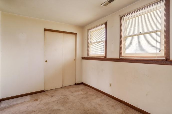 8512 Mildred, MACHESNEY PARK, Illinois 61115, 4 Bedrooms Bedrooms, ,1 BathroomBathrooms,House,For Sale,Mildred,202602004