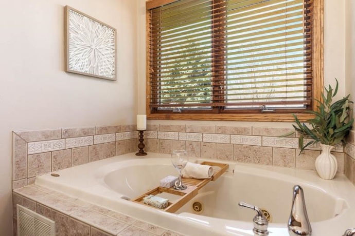 11422 Bayberry, ROSCOE, Illinois 61073, 4 Bedrooms Bedrooms, ,3 BathroomsBathrooms,House,For Sale,Bayberry,202602005