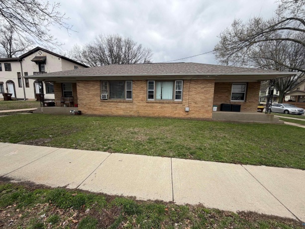 2242 7th, ROCKFORD, Illinois 61104, ,2 Units,For Sale,7th,202602009