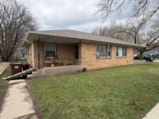2242 7th, ROCKFORD, Illinois 61104, ,2 Units,For Sale,7th,202602009