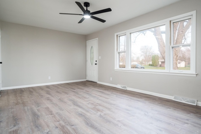 1317 Van Stone, MACHESNEY PARK, Illinois 61115, 3 Bedrooms Bedrooms, ,1 BathroomBathrooms,House,For Sale,Van Stone,202601792